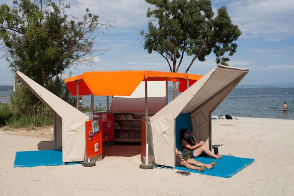 Popup Beach Library